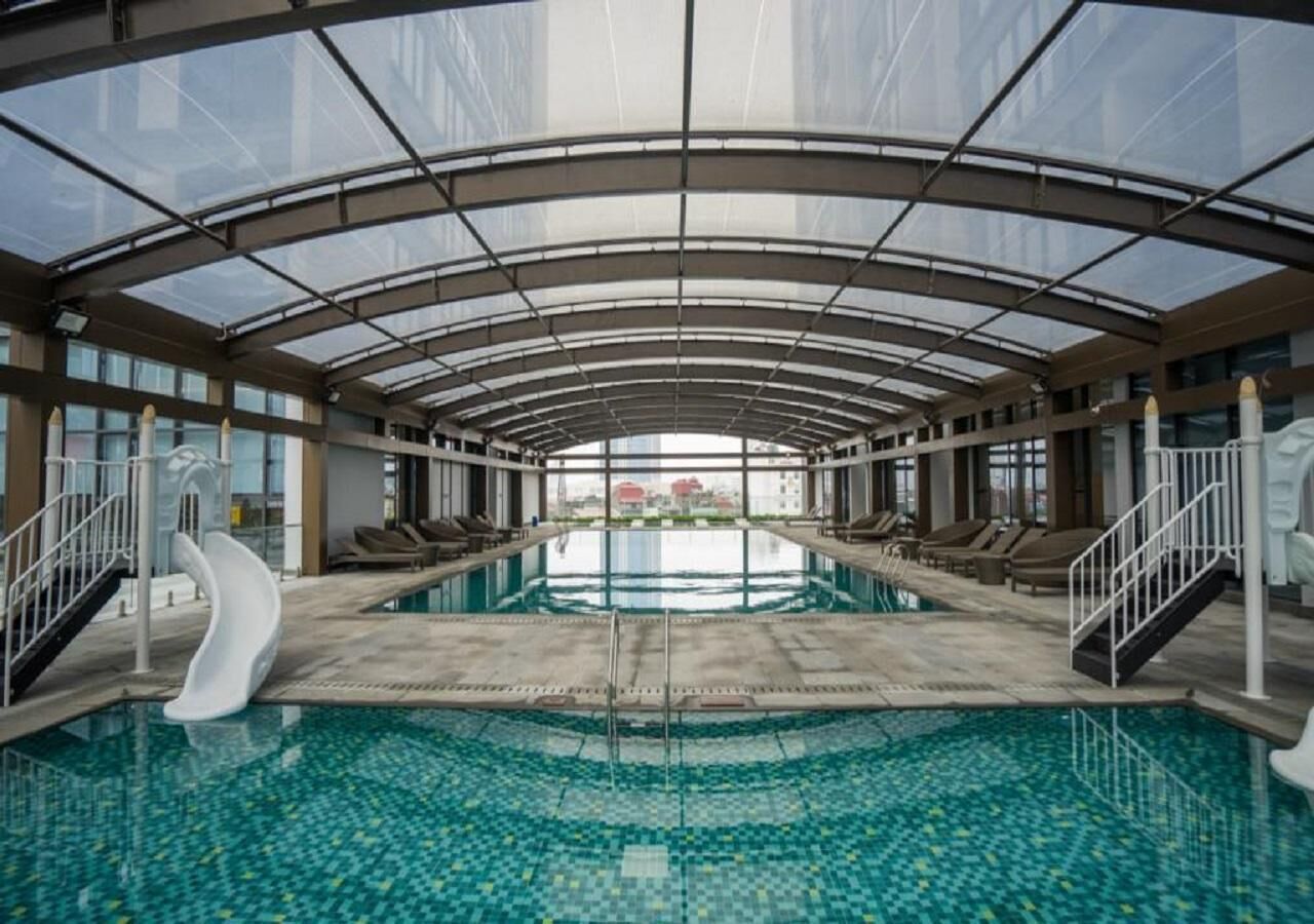 Piscina interna, piscina externa