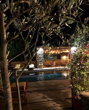 Piscine extérieure, piscine chauffée