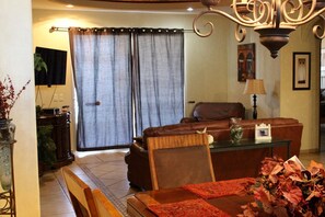 Condo, 2 Bedrooms | 2 bedrooms, Internet