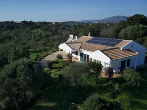 Exterior - This new house with a view of the sea is perfect all-year round (Quatrim do Norte)