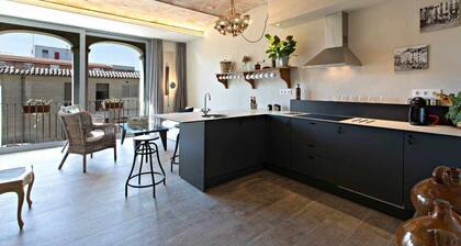 Picapedrer, huoneisto keskustassa, jossa on lämmitetty uima-allas, puutarha ja WIFI