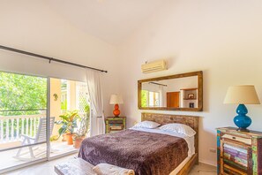 2 bedrooms, in-room safe, iron/ironing board, free WiFi
