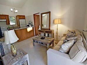 TV, stereo - Cozy Condo. Practically on the Beach. Sosua. (Sousa)