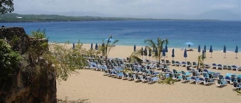 Beach nearby, beach towels