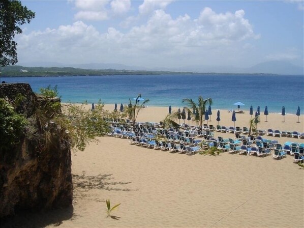 Beach nearby, beach towels