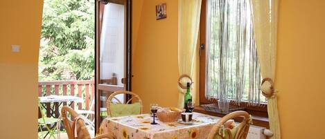 تناول الطعام