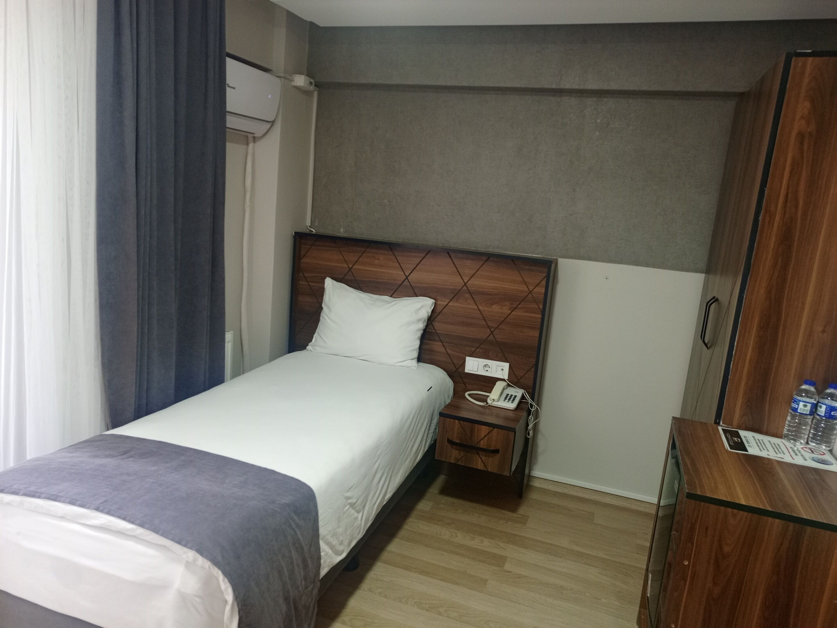 Habitación individual estándar | Minibar, wifi gratis, ropa de cama