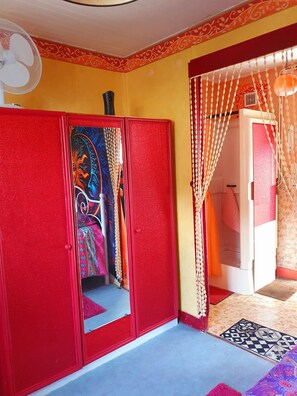 1 Schlafzimmer, Schreibtisch, Bügeleisen/Bügelbrett, WLAN