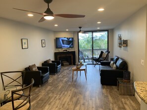 Älytelevisio, pöytätennispöytä