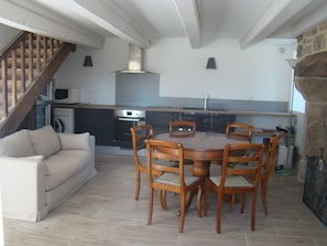Interior - STONE HOUSE RENOVATED WITH TASTE WITH TENNIS IN A HAVEN OF PEACE (Féniers)