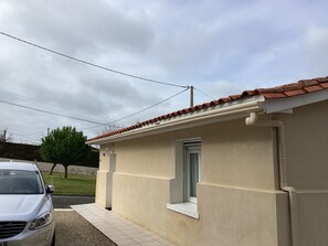 Property grounds - Maisonette at joly (Chateauneuf sur charente)