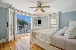 5 Schlafzimmer, Schreibtisch, Bügeleisen/Bügelbrett, kostenloses WLAN