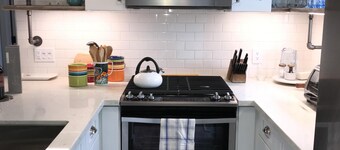 Magnolia Wine Cottage