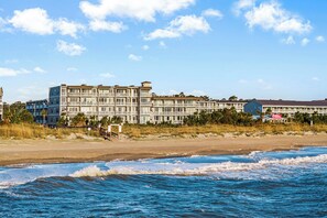 Exterior - Beach Club 113 | Two Pools, Small Dog Friendly (Tybee Island)