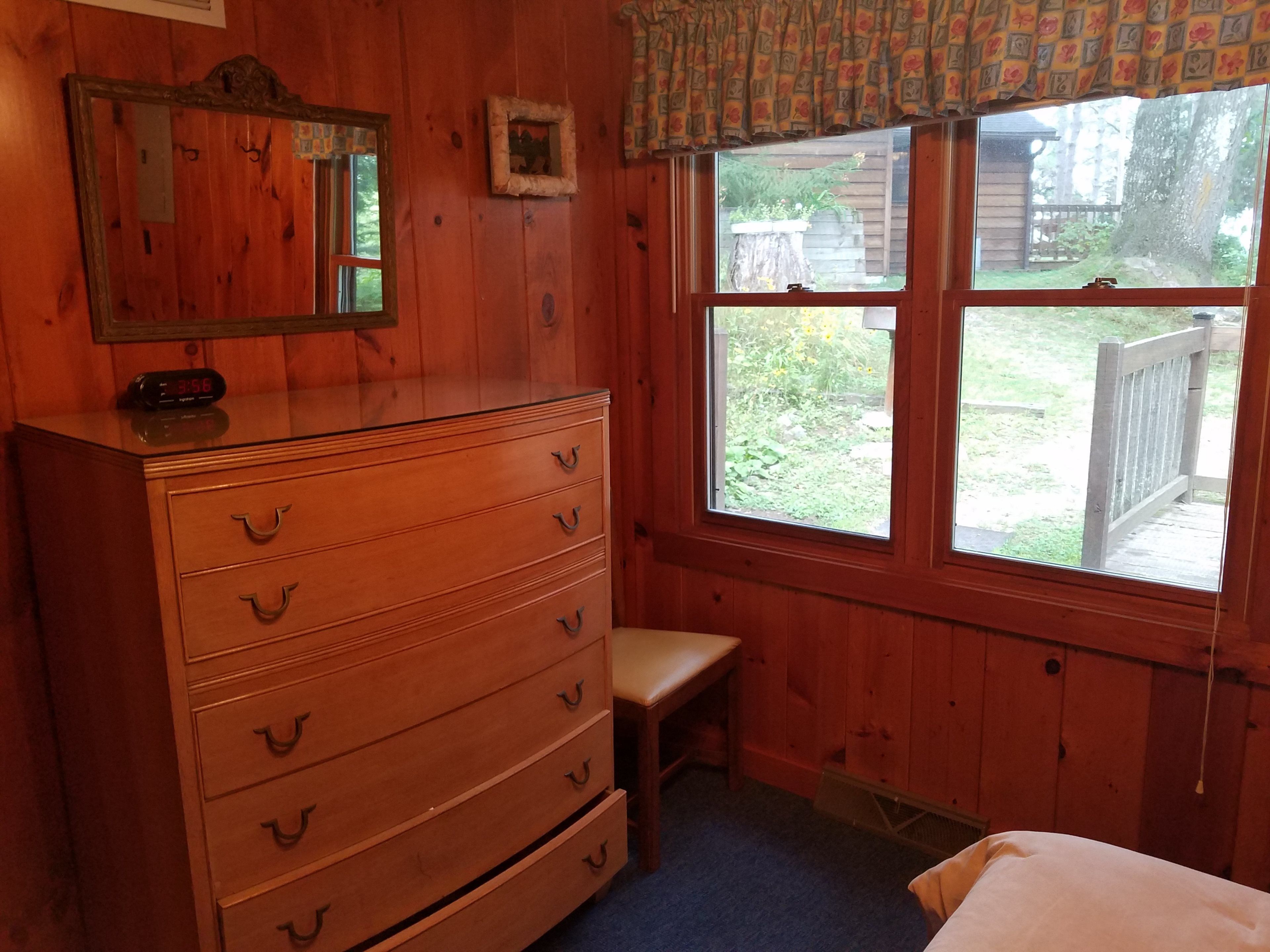 Room, Multiple Beds, Fireplace | 2 bedrooms, free WiFi