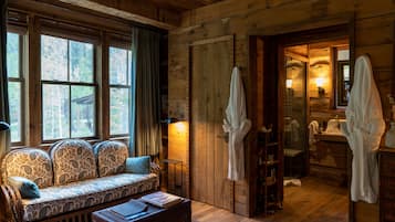 Articles gratuits dans le mini-bar, Wi-Fi gratuit, draps fournis