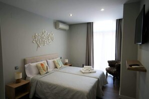 3 chambres, bureau, fer et planche à repasser, Wi-Fi gratuit