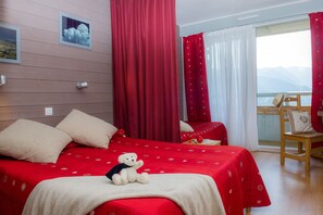 Soundproofing, cots/infant beds, free WiFi, bed sheets