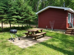 Property grounds - Timberlane Lodge - Bluegill Cabin (Woodruff)