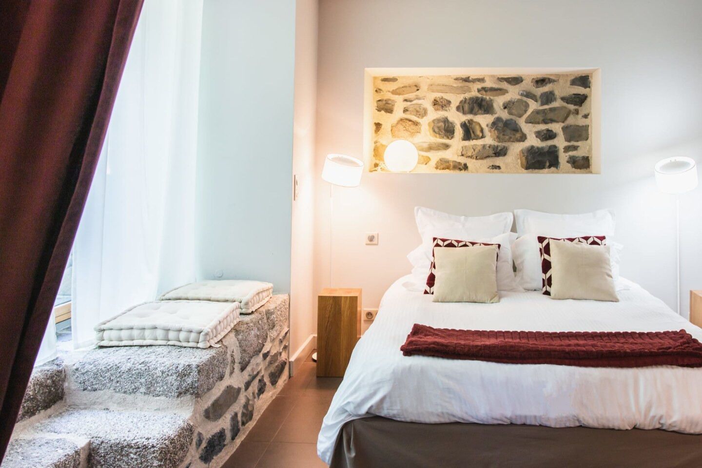 Dobbeltværelse - terrasse | Individuelt design, lydisolering, gratis Wi-Fi, sengetøj