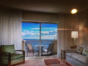 Televisión, videojuegos, reproductor de DVD y videoteca