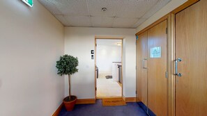 Front of property - Southampton Ocean Village Apartment (Southampton)