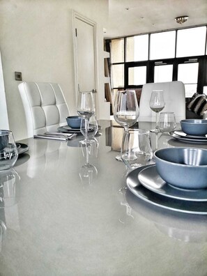 Penthouse - 3 sovrum - icke-rökare - utsikt mot hamnen (Apartment) | Matservice på rummet