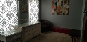 Interior - Private 2 Bedroom Condo in Myrtle Beach with Pool on Golf Course!  (MYRTLE BEACH)