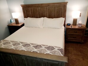 3 bedrooms, in-room safe, desk, iron/ironing board