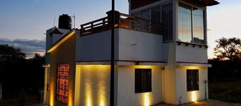 Casa con vista  a  la  Sierra  del  Tigre