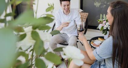 The Abode - Luxury, centrally located, 10 guests.