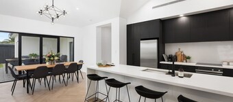 Abode - Luxury Accommodation Central Mount Gambier - Free wifi - Park Views