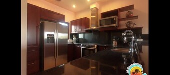 Superbe golf par Pete Dye et vue sur l'océan dans une communauté privée