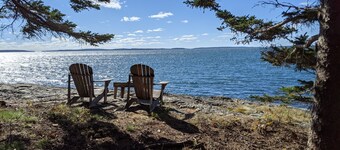 Aldernest Den - Mount Desert Island/Acadia -walk across the lawn down to shore 