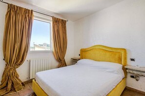 1 camera, ferro/asse da stiro, Wi-Fi, lenzuola