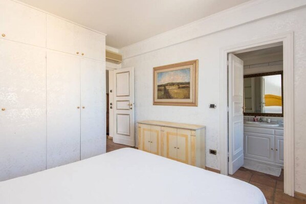 1 bedroom, iron/ironing board, WiFi, bed sheets - Panoramic Terrace Trastevere (Rome)