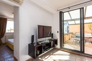 TV