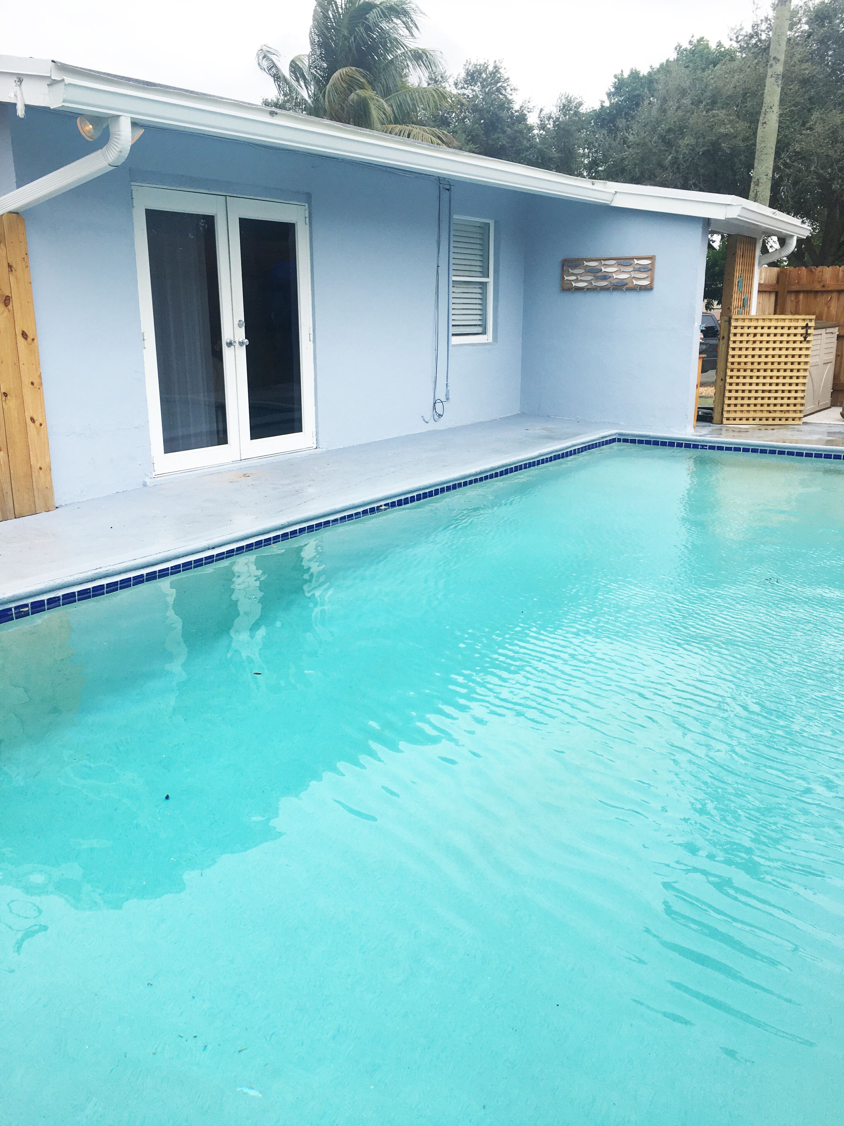 In winter without solar heating pool temp 70-72F up to 78F with solar floats