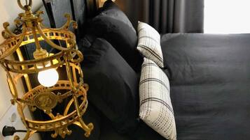 2 slaapkamers, een strijkplank/strijkijzer, wifi, beddengoed