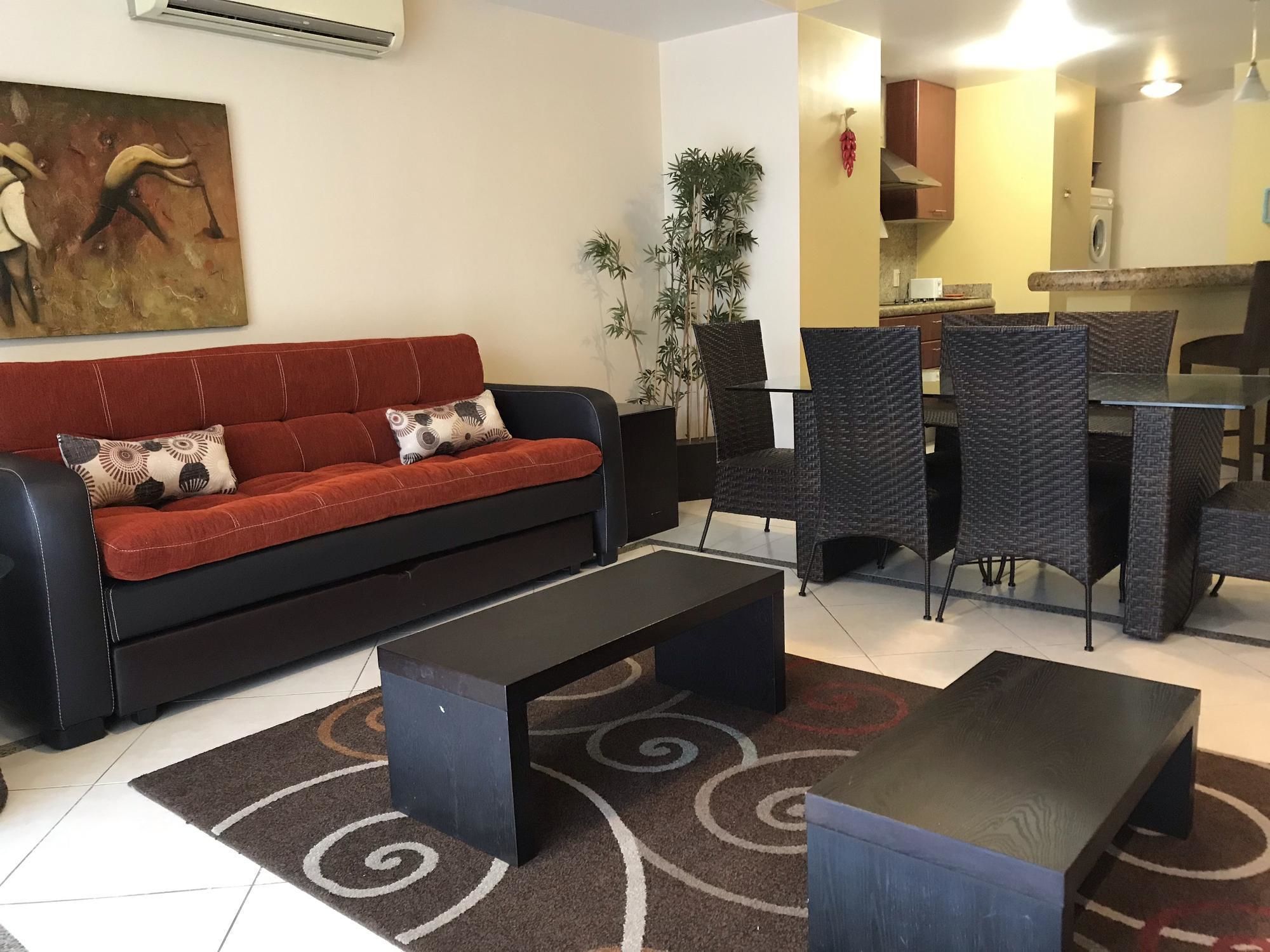 Condo, 1 Bedroom, Beach View | Living room