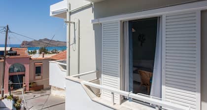 Blue Lagoon - Spacious & Serene apt with Sea View