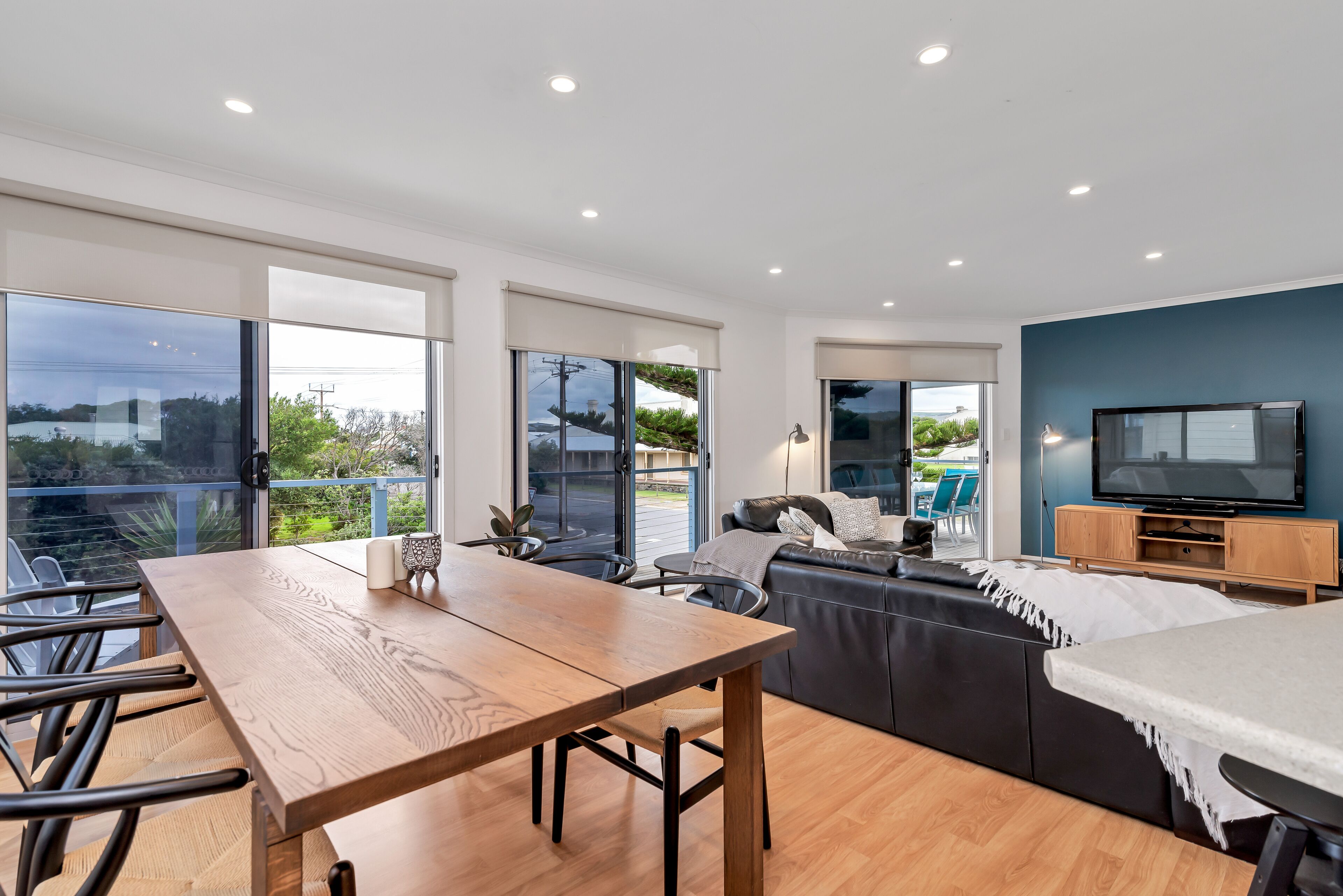 Spacious & Family Friendly Home | Only three doors down from The Esplanade — image 9