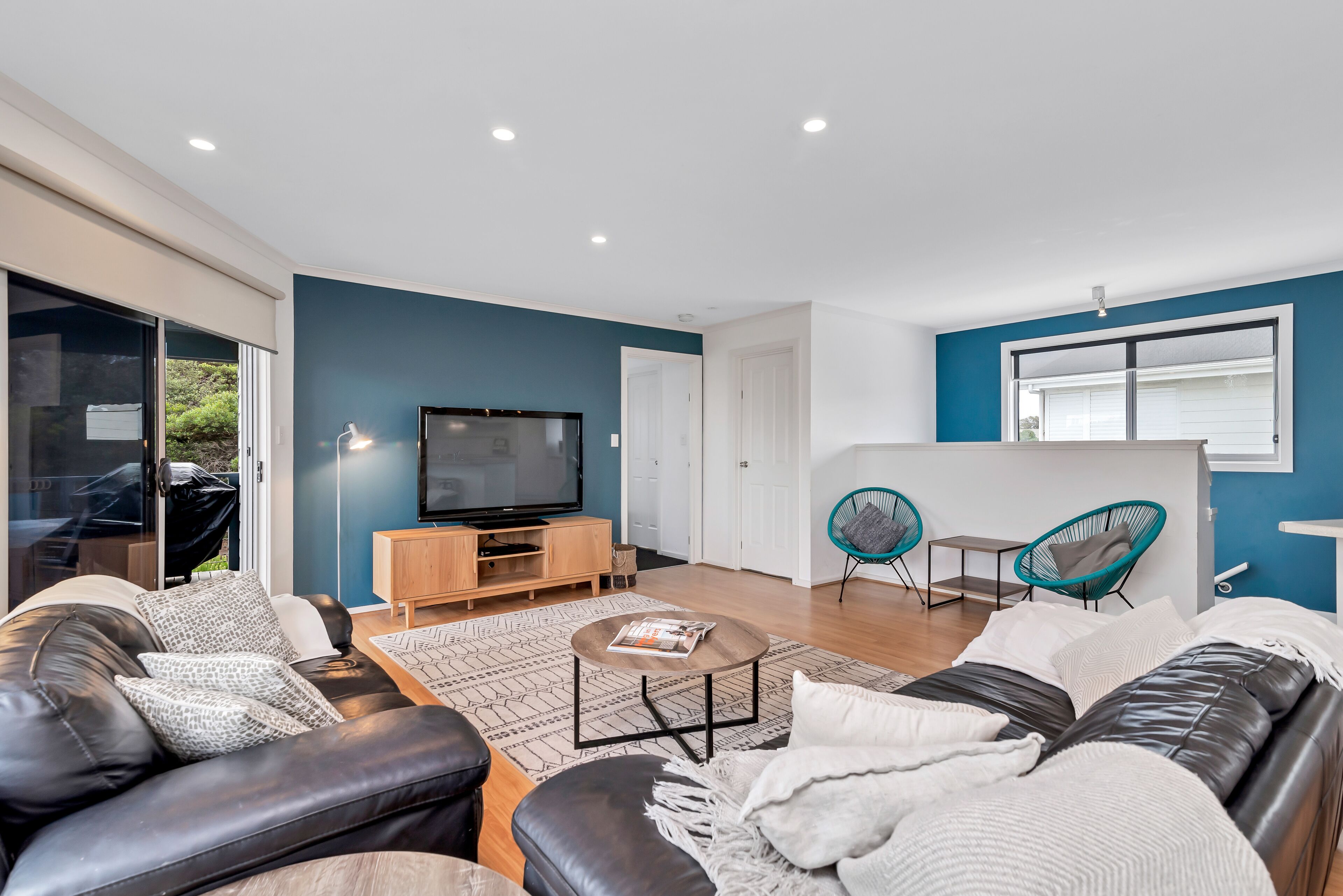 Spacious & Family Friendly Home | Only three doors down from The Esplanade — image 10