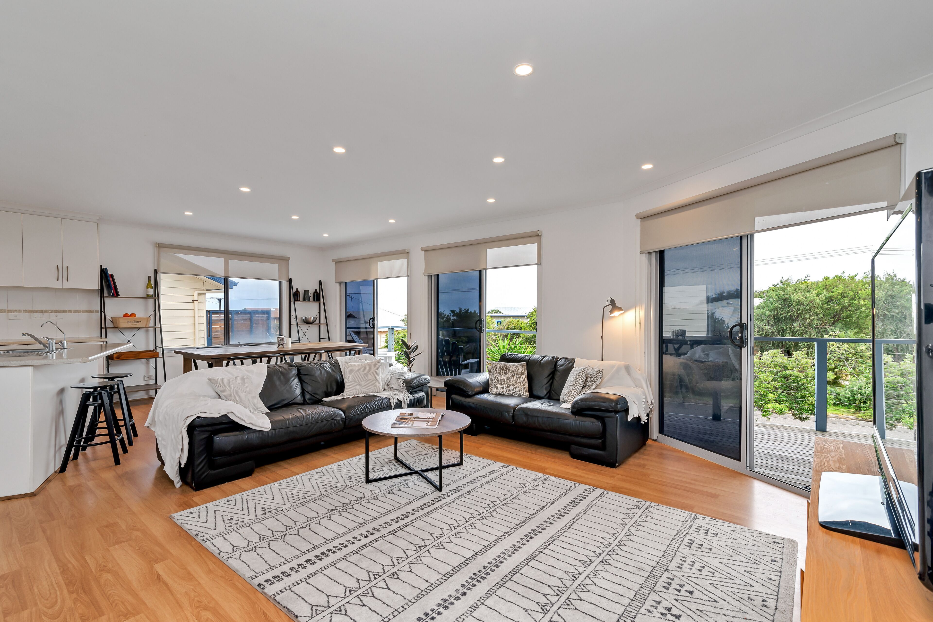 Spacious & Family Friendly Home | Only three doors down from The Esplanade — image 6