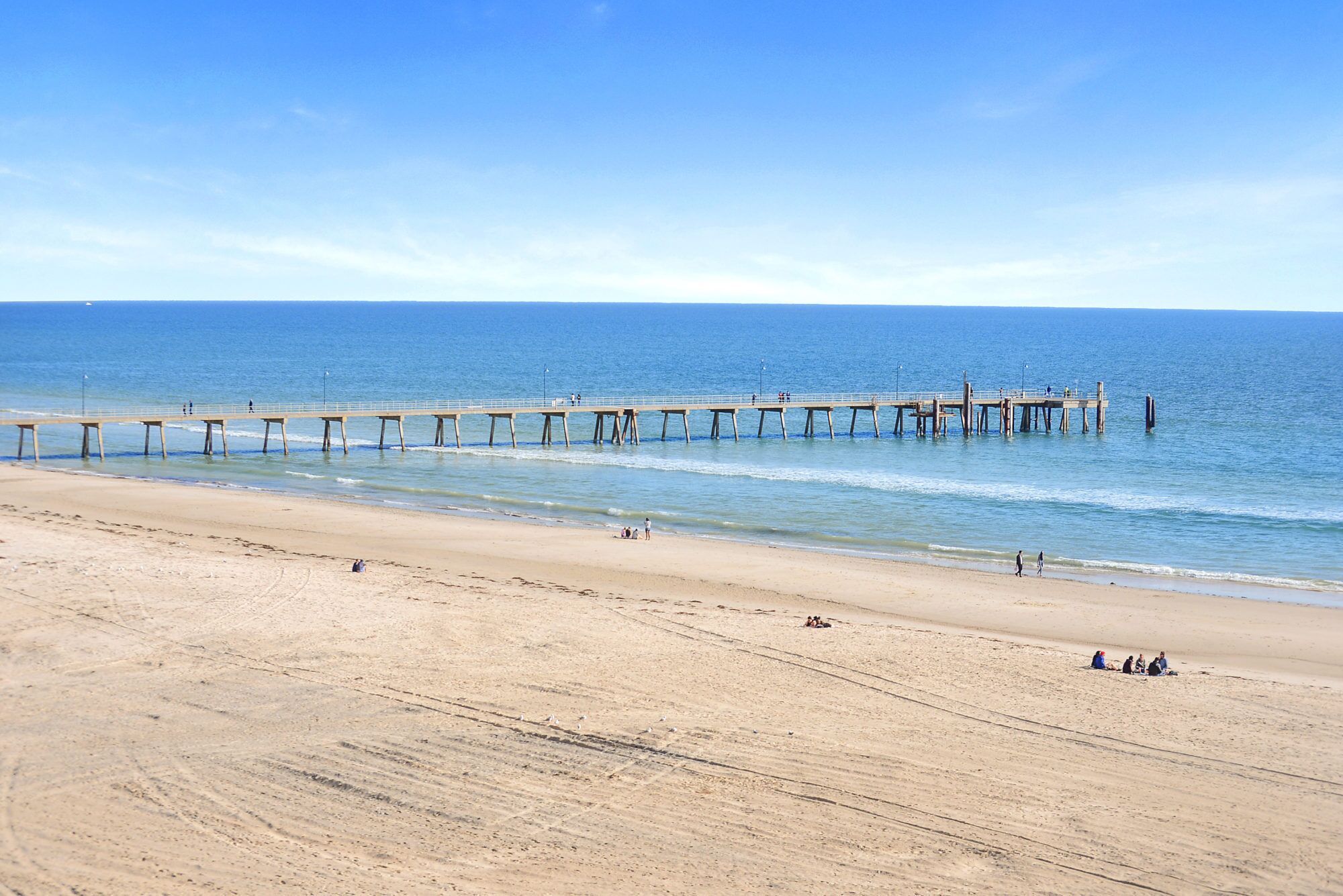 Welcome to our gorgeous green glenelg view apartment in the centre of...