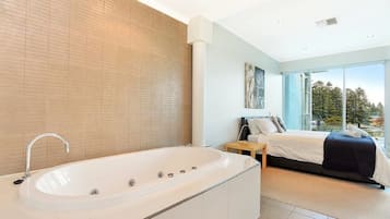 3 Schlafzimmer, Bügeleisen/Bügelbrett, Reisekinderbett, Bettwäsche