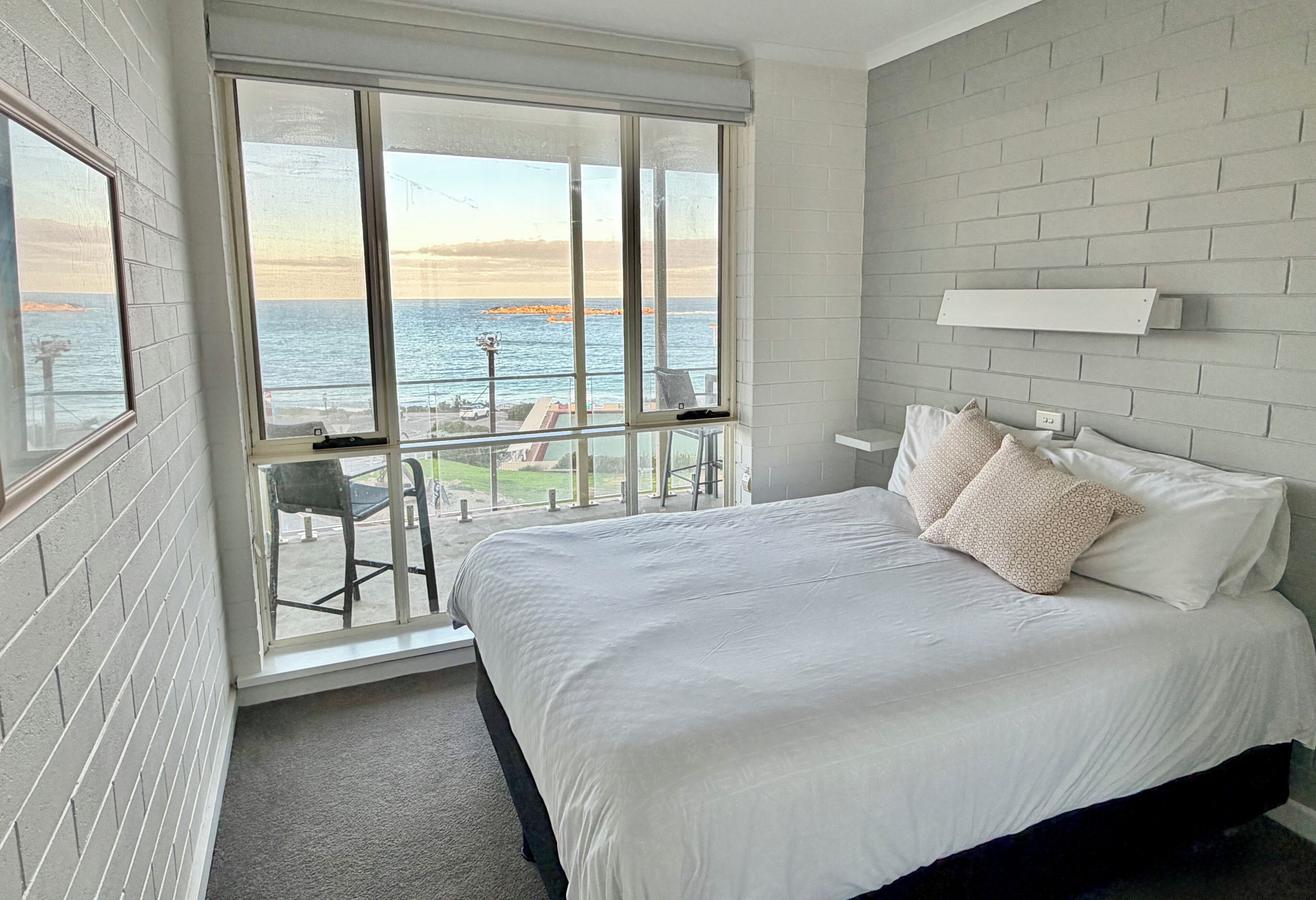 2 bedrooms, iron/ironing board, WiFi (free), bed sheets
