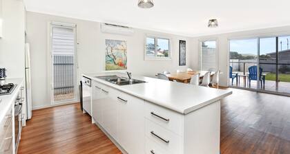 SA Lomatalo: "Dunes Views on Simpson"