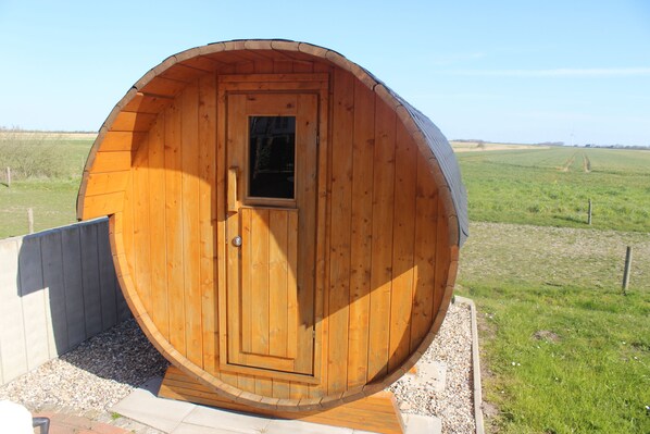 Exterior - Schimmelreiter, exclusive FW on North beach, pure relaxation, hiking, cycling (Nordstrand)