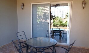 Appart'hôtel, 2 chambres | Terrasse/Patio